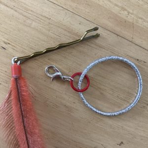 Clip or hair tie for hair feathers