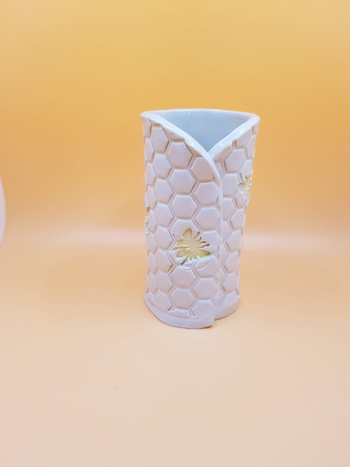 Vase Bee