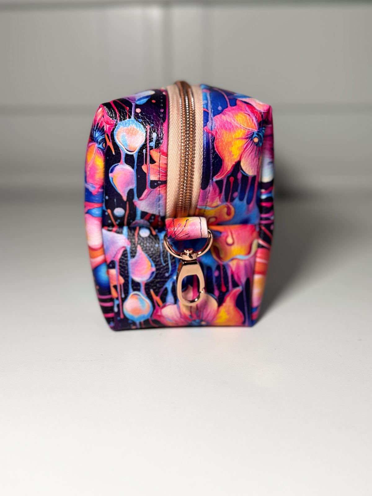 Abstract floral print boxy zipper pouch - Image 3