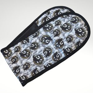 Double oven mitt with Magpie logos