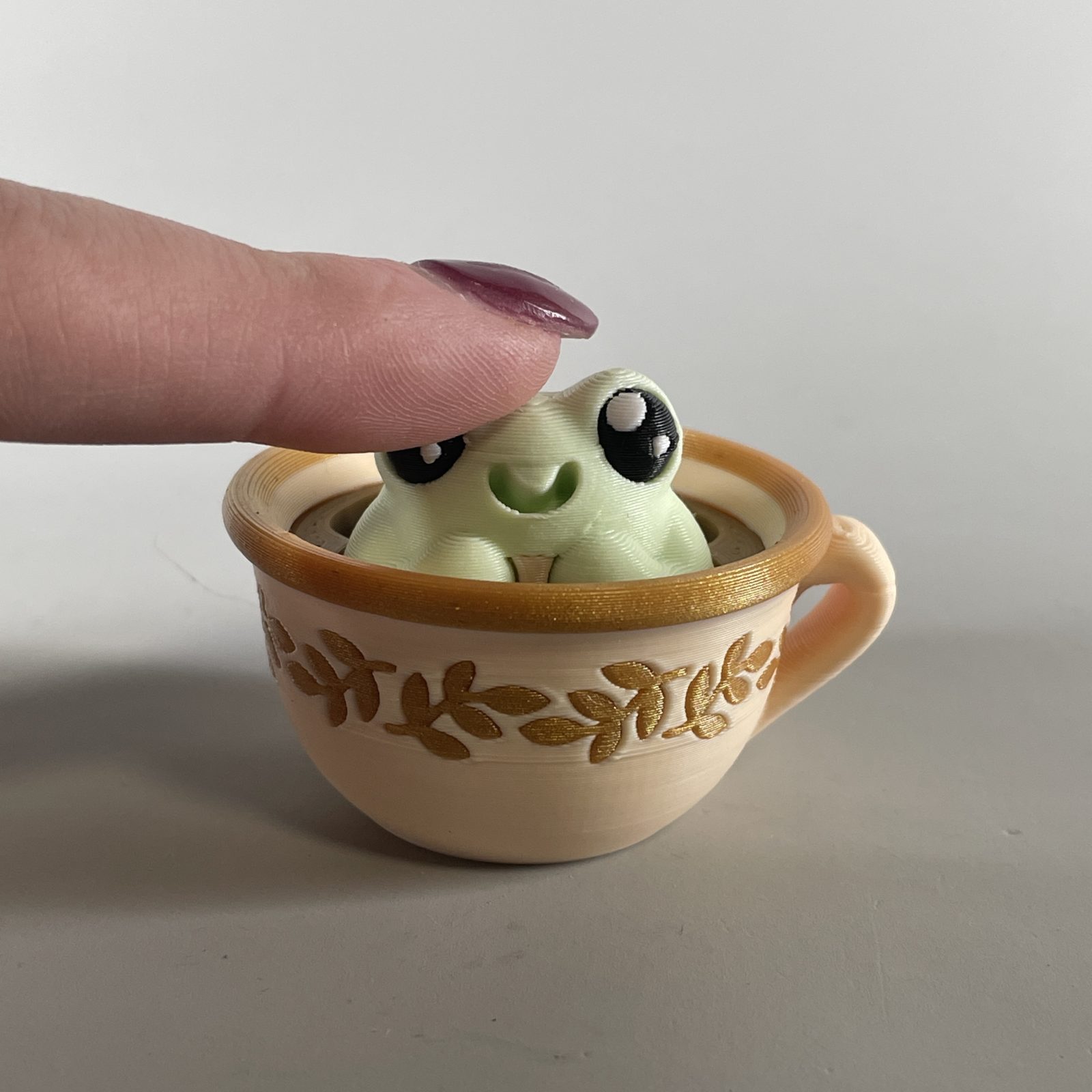 Teacup Frog Fidget Clicker - Image 5
