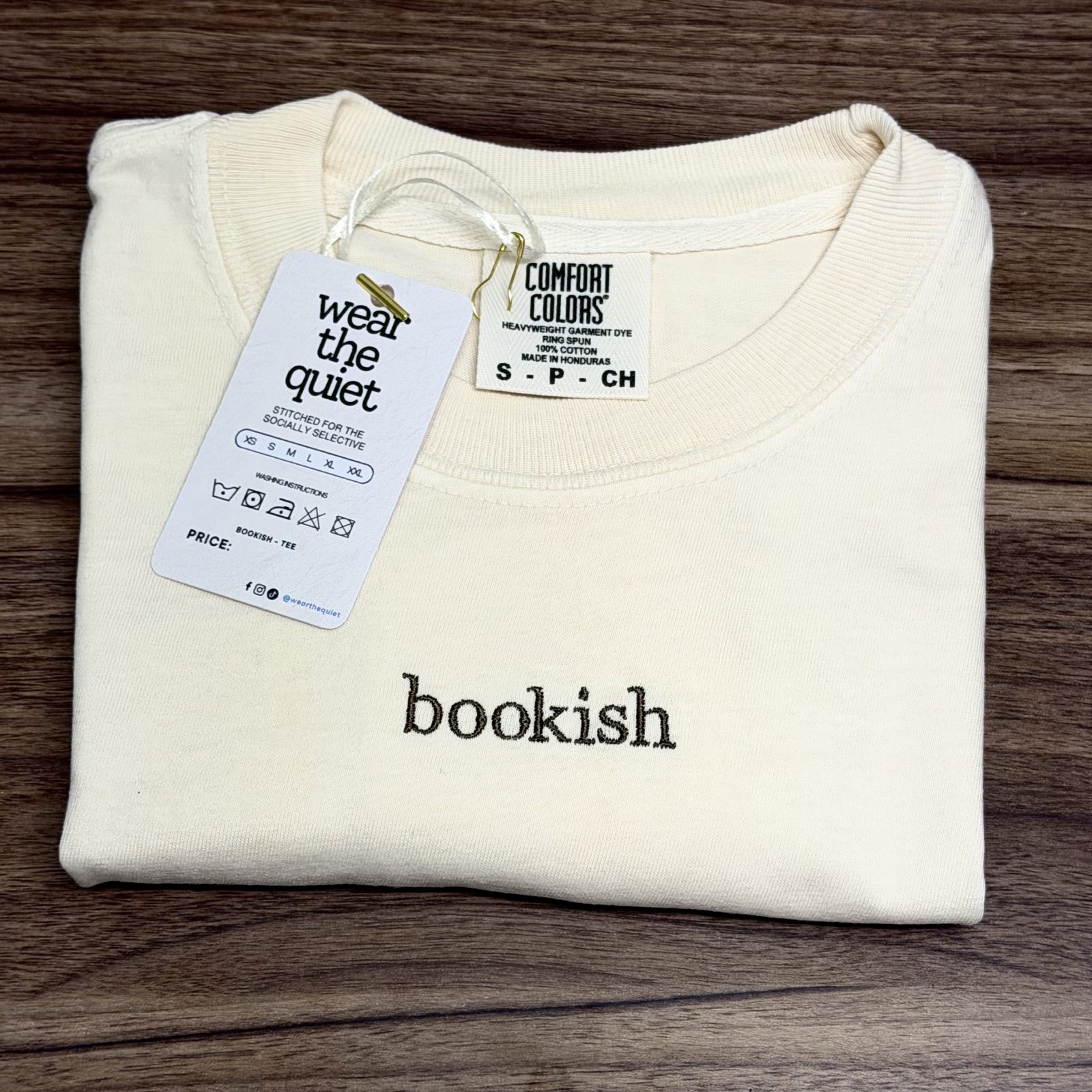 Bookish T-shirt - Embroidered Introvert Tee