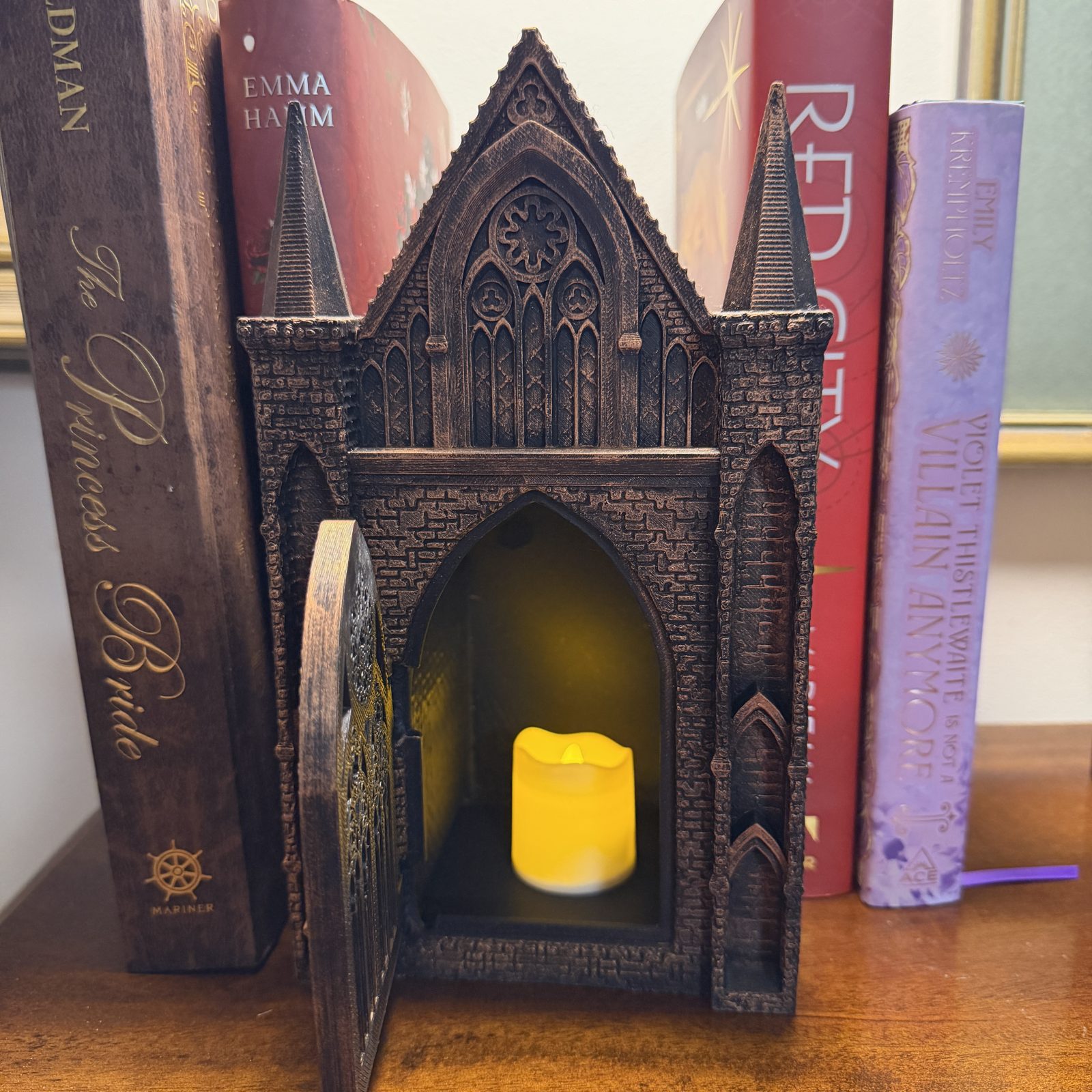 Cathedral Tea Light Book Nook - Image 3