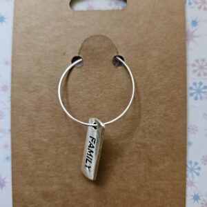 Wine glass charm approx 4cms words family